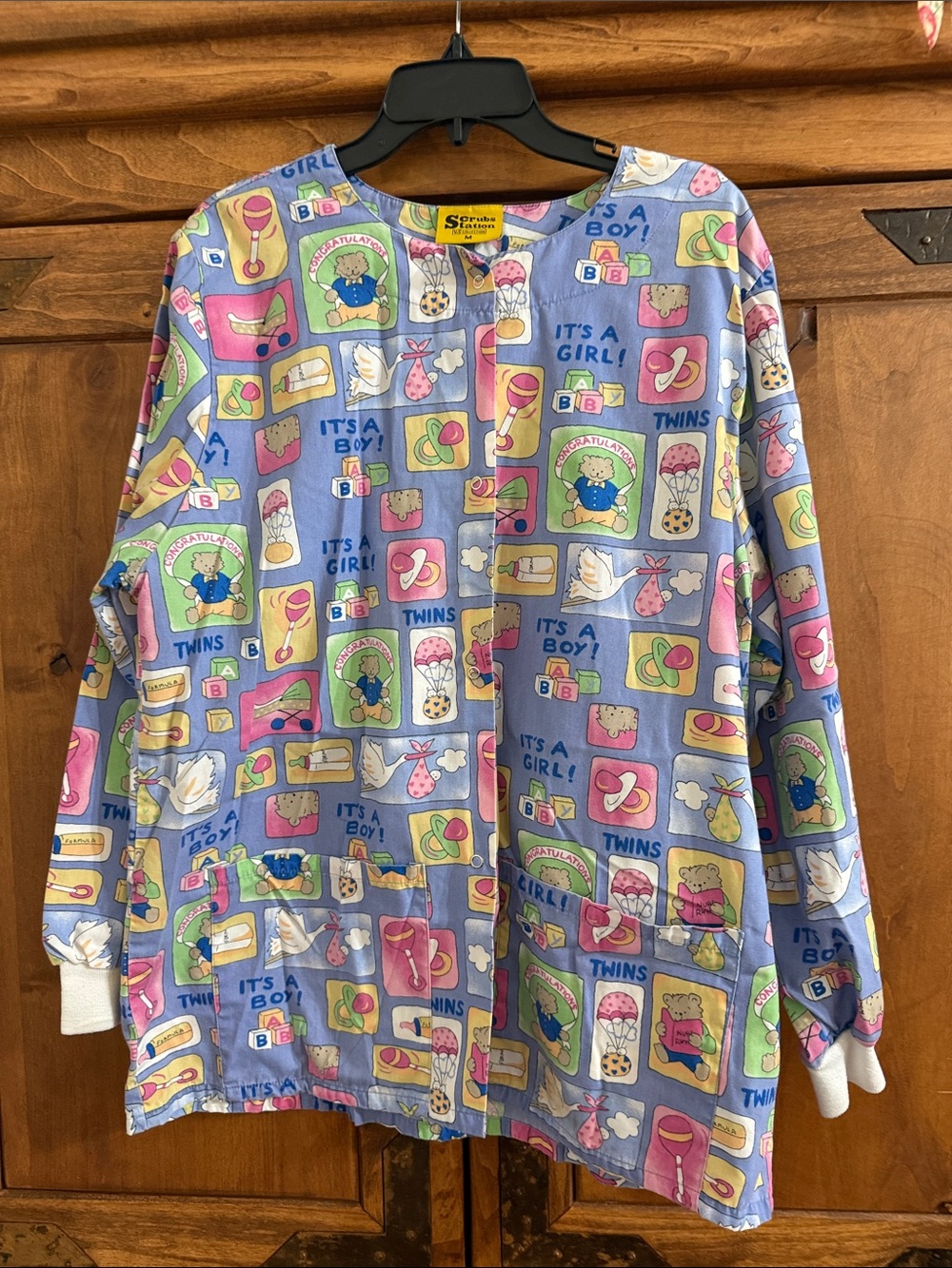 3 scrubs 4 nursery 1 short sleeve 2 long sleeve Similar sizes XL all for one - Picture 8 of 11